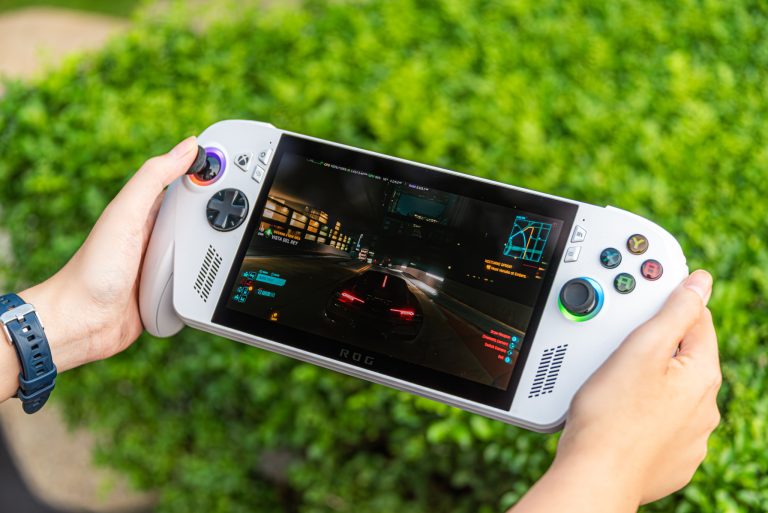 Ra mắt ROG Xbox Ally và Ally X: Bộ đôi máy chơi game cầm tay ROG Xbox đầu tiên tại Việt Nam