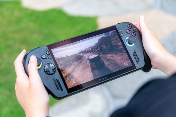 Ra mắt ROG Xbox Ally và Ally X: Bộ đôi máy chơi game cầm tay ROG Xbox đầu tiên tại Việt Nam