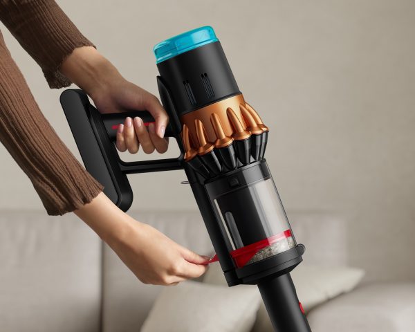 Ra mắt máy lọc khí cỡ nhỏ Dyson Hushjet và máy hút bụi không dây chống rối Dyson V16 Piston Animal
