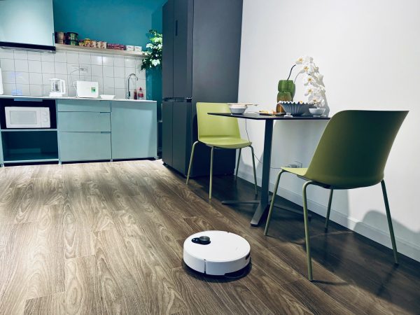 Xiaomi Robot Vacuum 5 Pro - Trải nghiệm “rảnh tay” với robot hút bụi lau nhà cao cấp