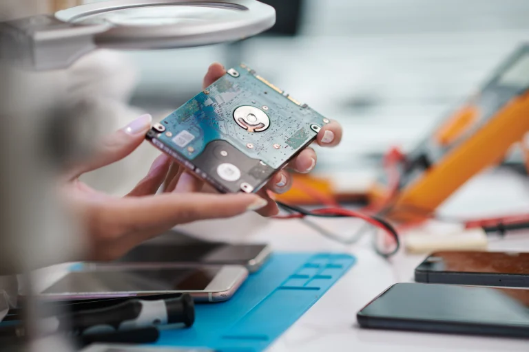 Cách build một SSD dự phòng để cứu dữ liệu quan trọng