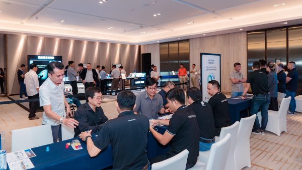 Hai Sáu Sáu và Samsung đẩy mạnh chiến lược One Samsung, mở rộng danh mục điện thoại tại kênh điện máy Hai Sáu Sáu và Samsung đẩy mạnh chiến lược One Samsung, mở rộng danh mục điện thoại tại kênh điện máy