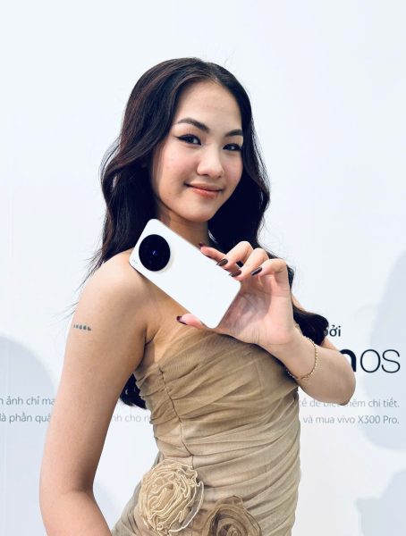 vivo X300 Series ra mắt tại Việt Nam với camera ZEISS 200MP và hiệu năng đột phá vivo X300 Series ra mắt tại Việt Nam với camera ZEISS 200MP và hiệu năng đột phá