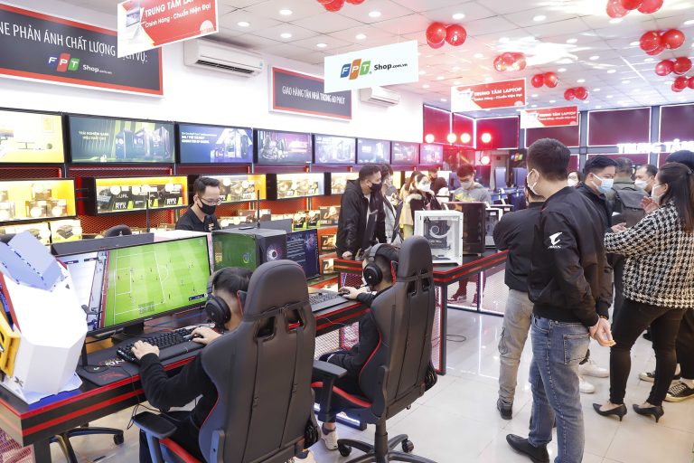 FPT Shop đầu tư hệ thống lắp ráp PC E-Power, đạt chuẩn quản lý chất lượng ISO 9001:2015