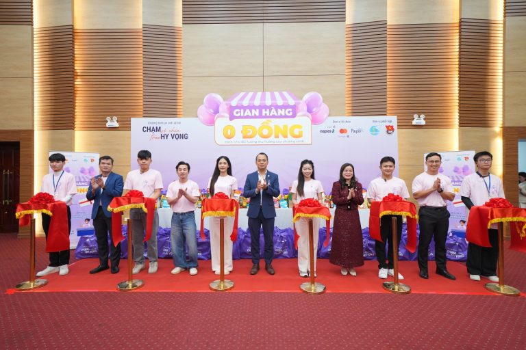 NAPAS, Mastercard và Payoo trao tặng hơn 4 tỷ đồng hỗ trợ phụ nữ yếu thế