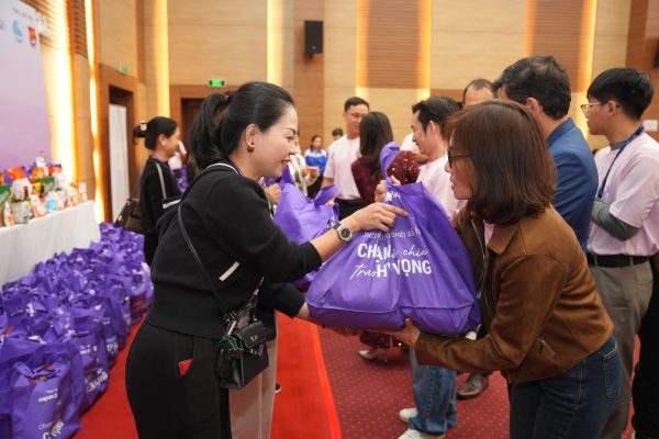 NAPAS, Mastercard và Payoo trao tặng hơn 4 tỷ đồng hỗ trợ phụ nữ yếu thế