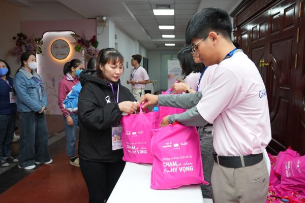 NAPAS, Mastercard và Payoo trao tặng hơn 4 tỷ đồng hỗ trợ phụ nữ yếu thế