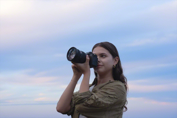 Sony ra mắt máy ảnh Alpha 7 V, mở ra kỷ nguyên hybrid full-frame mới với AI vượt trội Sony ra mắt máy ảnh Alpha 7 V, mở ra kỷ nguyên hybrid full-frame mới với AI vượt trội