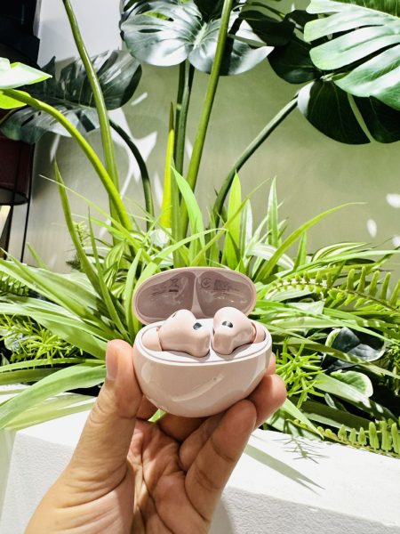 Đánh giá tai nghe chống ồn HUAWEI FreeBuds 7i: Thiết kế trẻ trung, chống ồn ấn tượng, trải nghiệm âm thanh nâng tầm Đánh giá tai nghe chống ồn HUAWEI FreeBuds 7i: Thiết kế trẻ trung, chống ồn ấn tượng, trải nghiệm âm thanh nâng tầm