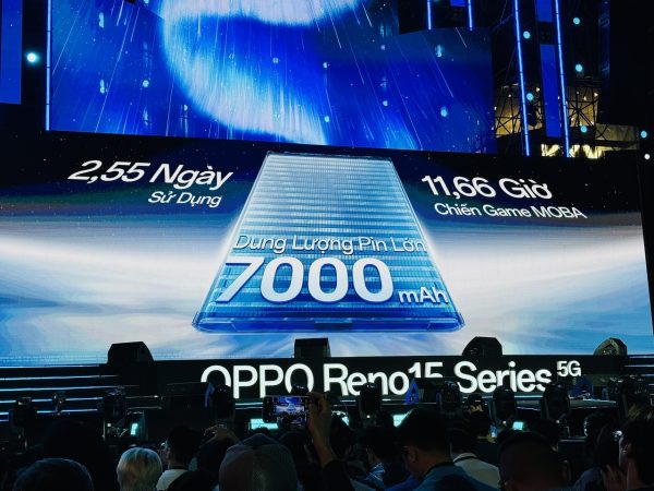 OPPO Reno15 Series ra mắt tại Việt Nam với concert Mưa Sao Băng đầy ấn tượng