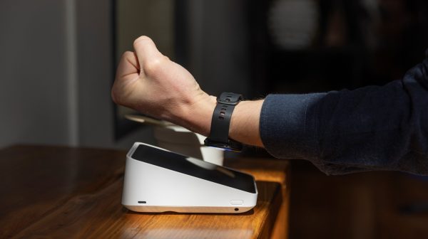 Garmin tích hợp MoMo, mở rộng trải nghiệm thanh toán QR trực tiếp trên đồng hồ thông minh