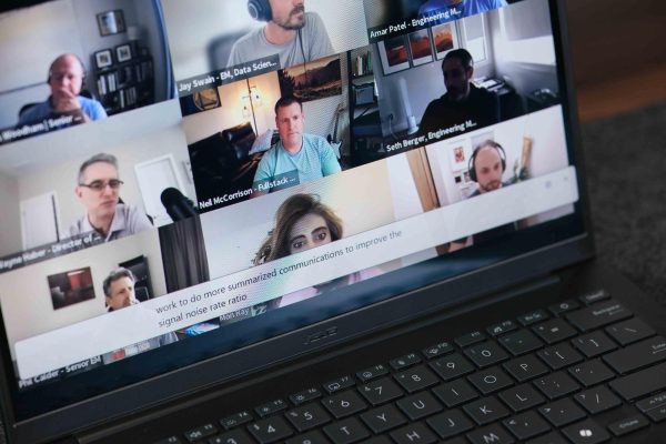 Đánh giá ASUS Zenbook 14 (UM3406GA) và ASUS Vivobook S14 (M3407GA): Bộ đôi laptop Ryzen AI 400 Series đầu tiên tại Việt Nam, mỏng nhẹ, pin lâu Đánh giá ASUS Zenbook 14 (UM3406GA) và ASUS Vivobook S14 (M3407GA): Bộ đôi laptop Ryzen AI 400 Series đầu tiên tại Việt Nam, mỏng nhẹ, pin lâu