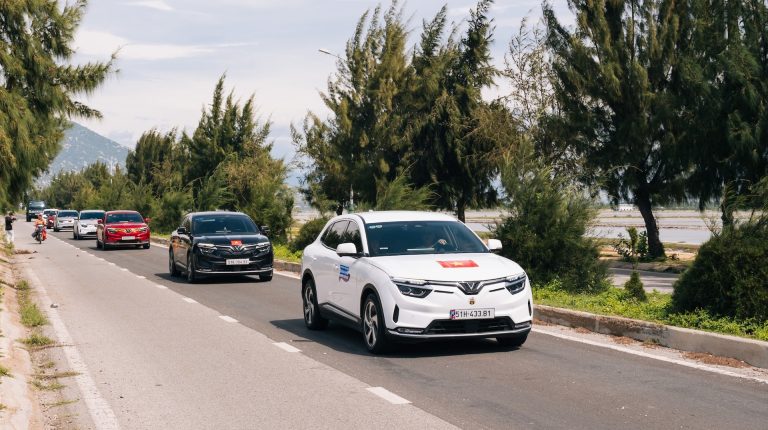 VinFast miễn phí sạc pin lên tới 3 năm cho khách hàng