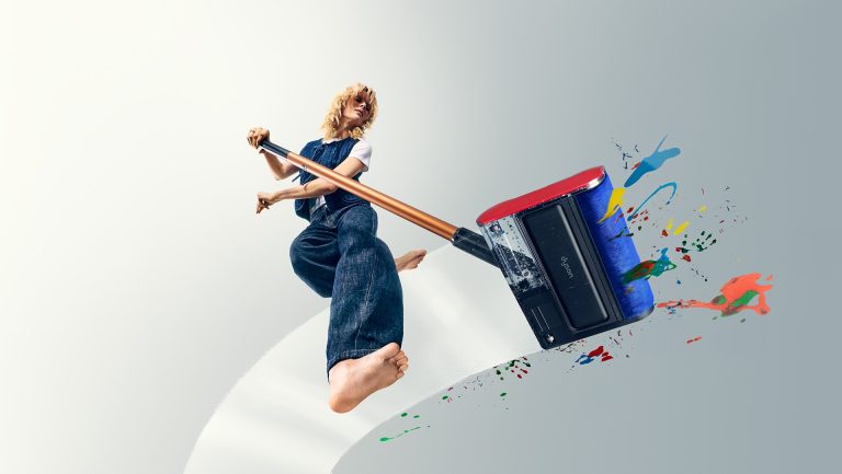 Ra mắt Dyson PencilWash – máy lau nhà siêu mỏng nhẹ, thân máy chỉ dày 38mm