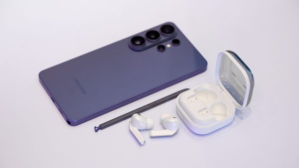 Galaxy S26 Series ra mắt ấn tượng tại sự kiện “Galaxy AI Phone tích hợp – Định chuẩn trải nghiệm” ở Việt Nam