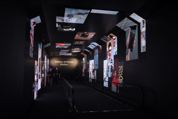 Galaxy S26 Series ra mắt ấn tượng tại sự kiện “Galaxy AI Phone tích hợp – Định chuẩn trải nghiệm” ở Việt Nam