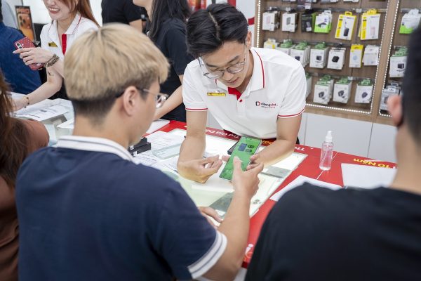 Trả hàng và mở bán sớm Galaxy S26 series lúc 0h00 tại Di Động Việt