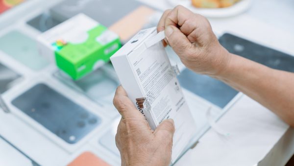 Di Động Việt mở bán iPhone 17e với loạt ưu đãi, hướng đến người dùng trẻ