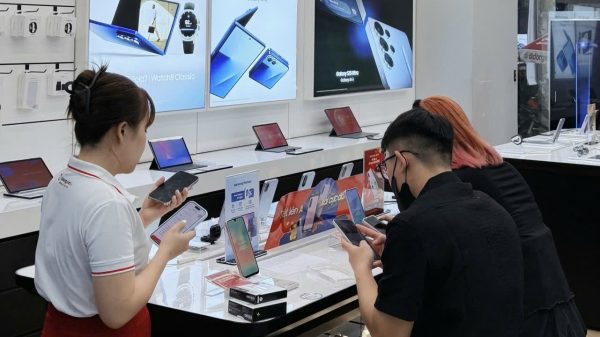 Galaxy S26 Ultra tại Di Động Việt: Trả trước 0 đồng, giá cuối chỉ từ 27,49 triệu đồng