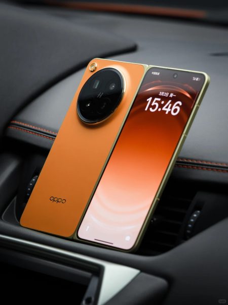 OPPO Find N6 chính thức ra mắt tại Việt Nam, quà tặng trị giá 15 triệu đồng khi đăng ký trước