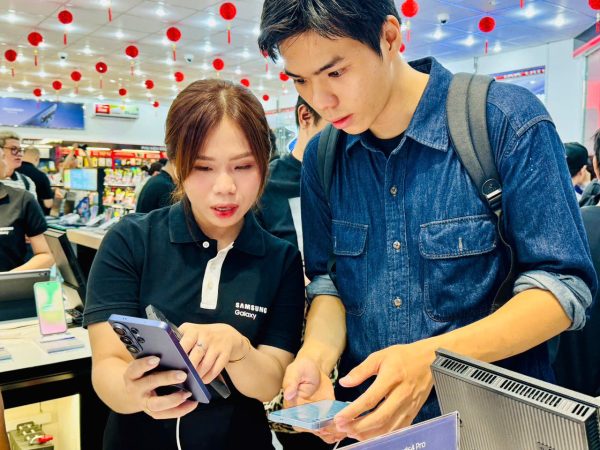 FPT Shop mở bán Samsung Galaxy S26 series: Check-in trải nghiệm Galaxy AI, bốc thăm trúng Galaxy Watch 8