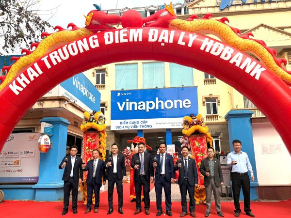 HDBank đưa dịch vụ ngân hàng đến gần người dân qua hệ thống điểm giao dịch VNPT