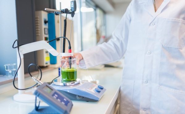 Groupe Rocher hợp tác Dassault Systèmes ứng dụng công nghệ bản sao kỹ thuật số để cải tiến quy trình sản xuất mỹ phẩm từ thiên nhiên