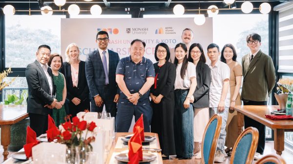 Đại học Monash hợp tác với doanh nghiệp xã hội Việt Nam tài trợ học bổng cho sinh viên có hoàn cảnh khó khăn