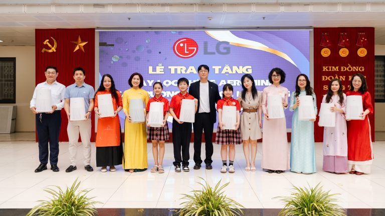 LG trao tặng 70 máy lọc không khí cho trường học tại Hà Nội