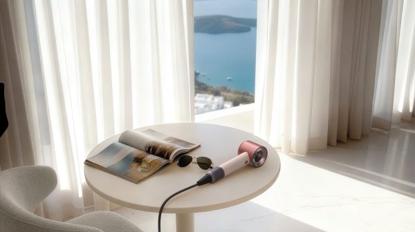 Dyson ra mắt máy sấy tóc Supersonic™ Travel: Nhỏ hơn 32%, nhẹ hơn 25% so với dòng tiêu chuẩn