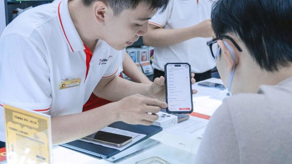 iPhone 17 Pro Max tại Di Động Việt chỉ 35,7 triệu đồng trong “Tuần lễ cảm ơn” iPhone 17 Pro Max tại Di Động Việt chỉ 35,7 triệu đồng trong “Tuần lễ cảm ơn”