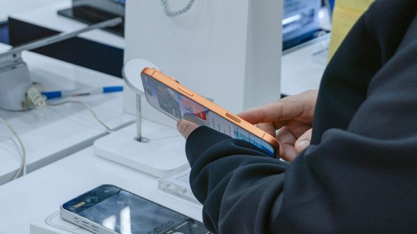 iPhone 17 Pro Max tại Di Động Việt chỉ 35,7 triệu đồng trong “Tuần lễ cảm ơn” iPhone 17 Pro Max tại Di Động Việt chỉ 35,7 triệu đồng trong “Tuần lễ cảm ơn”