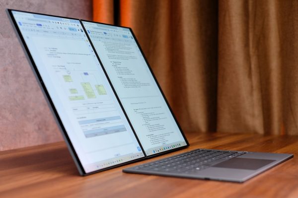 ASUS Zenbook DUO (2026): Laptop hai màn hình cho doanh nhân và người làm nội dung ASUS Zenbook DUO (2026): Laptop hai màn hình cho doanh nhân và người làm nội dung