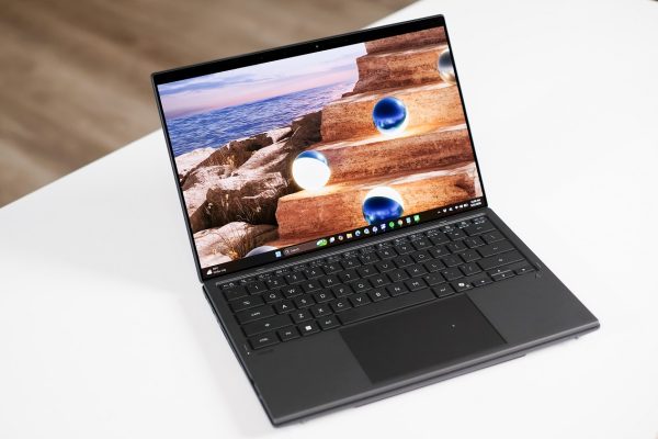 ASUS Zenbook DUO (2026): Laptop hai màn hình cho doanh nhân và người làm nội dung ASUS Zenbook DUO (2026): Laptop hai màn hình cho doanh nhân và người làm nội dung