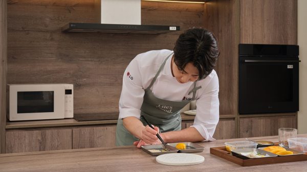 Another Saigon by LG đón bếp trưởng đạt sao Michelin, trình diễn hệ sinh thái gia dụng bếp thế hệ mới của LG Another Saigon by LG đón bếp trưởng đạt sao Michelin, trình diễn hệ sinh thái gia dụng bếp thế hệ mới của LG