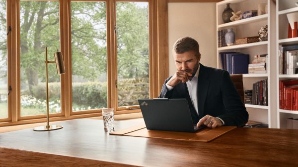 Lenovo ra mắt chiến dịch AI toàn cầu cùng David Beckham trước thềm World Cup 2026