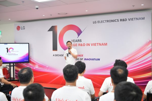 LG Electronics kỷ niệm 10 năm phát triển trung tâm R&D phần mềm ô tô tại Việt Nam, khẳng định vai trò chiến lược trong mạng lưới toàn cầu