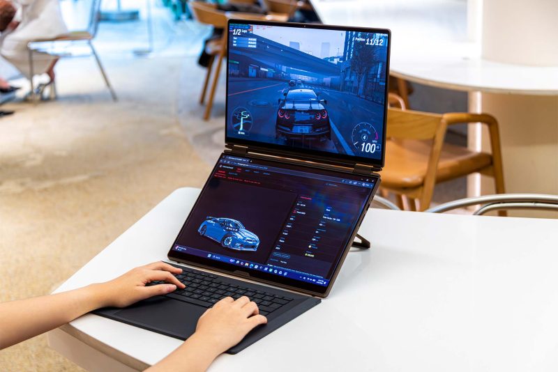 ASUS ROG ra mắt Zephyrus Duo hai màn hình tại Việt Nam, nâng cấp dòng Zephyrus với Intel Panther Lake và RTX 50 Series