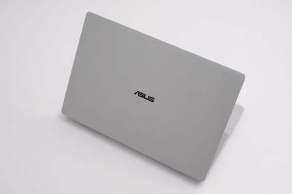 Đánh giá ASUS ExpertBook Ultra: Mẫu laptop doanh nghiệp “Ultra” đầu tiên của ASUS