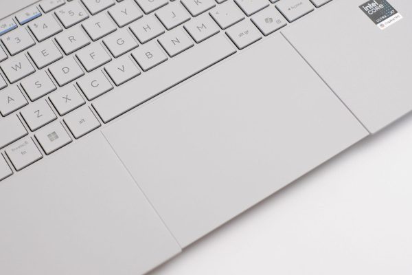 Đánh giá ASUS ExpertBook Ultra: Mẫu laptop doanh nghiệp “Ultra” đầu tiên của ASUS