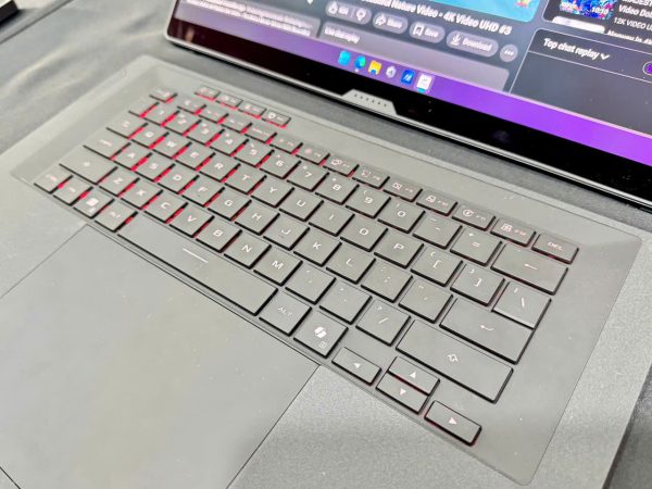 ASUS ROG ra mắt Zephyrus Duo hai màn hình tại Việt Nam, nâng cấp dòng Zephyrus với Intel Panther Lake và RTX 50 Series ASUS ROG ra mắt Zephyrus Duo hai màn hình tại Việt Nam, nâng cấp dòng Zephyrus với Intel Panther Lake và RTX 50 Series