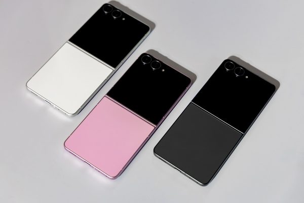 Samsung ra mắt bộ ba Galaxy Z Fold8 Ultra, Z Fold8 và Z Flip8, mở rộng trải nghiệm điện thoại gập với AI thế hệ mới Samsung ra mắt bộ ba Galaxy Z Fold8 Ultra, Z Fold8 và Z Flip8, mở rộng trải nghiệm điện thoại gập với AI thế hệ mới