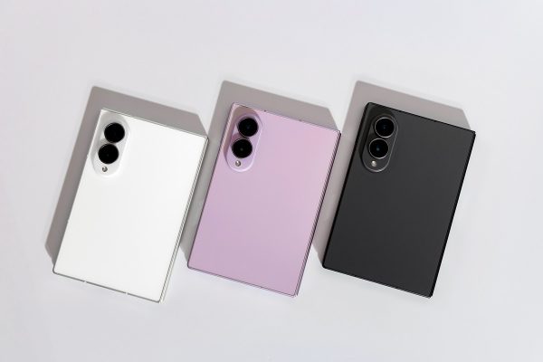 Samsung ra mắt bộ ba Galaxy Z Fold8 Ultra, Z Fold8 và Z Flip8, mở rộng trải nghiệm điện thoại gập với AI thế hệ mới Samsung ra mắt bộ ba Galaxy Z Fold8 Ultra, Z Fold8 và Z Flip8, mở rộng trải nghiệm điện thoại gập với AI thế hệ mới