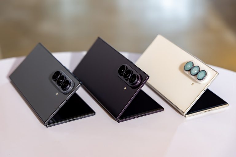 Galaxy AI trên dòng Galaxy Z mới, các tính năng bảo mật, giá bán chính thức tại Việt Nam và chương trình đặt trước