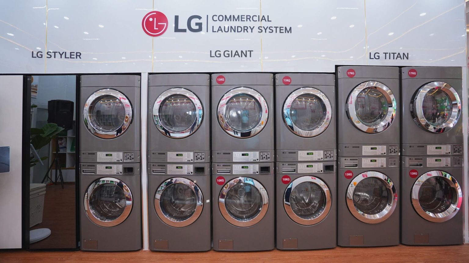 LG ra mắt cửa hàng giặt sấy thông minh đầu tiên