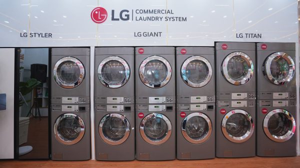 LG ra mắt cửa hàng giặt sấy thông minh đầu tiên, trình diễn giải pháp giặt sấy công nghiệp tại Việt Nam