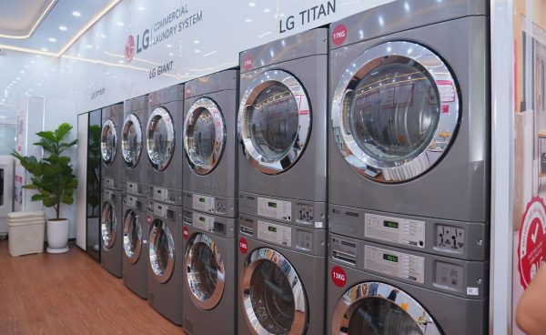 LG ra mắt cửa hàng giặt sấy thông minh đầu tiên, trình diễn giải pháp giặt sấy công nghiệp tại Việt Nam