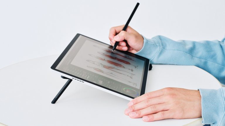 Wacom MovinkPad Pro 14: Thiết bị sáng tạo “All-in-One” đáng mong đợi