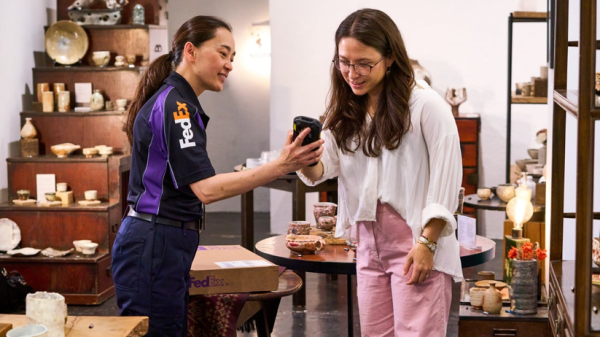 FedEx hỗ trợ doanh nghiệp Việt đáp ứng quy định mới của Mỹ về an toàn sản phẩm FedEx hỗ trợ doanh nghiệp Việt đáp ứng quy định mới của Mỹ về an toàn sản phẩm