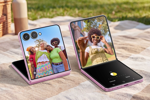 Samsung ra mắt bộ ba Galaxy Z Fold8 Ultra, Z Fold8 và Z Flip8, mở rộng trải nghiệm điện thoại gập với AI thế hệ mới Samsung ra mắt bộ ba Galaxy Z Fold8 Ultra, Z Fold8 và Z Flip8, mở rộng trải nghiệm điện thoại gập với AI thế hệ mới